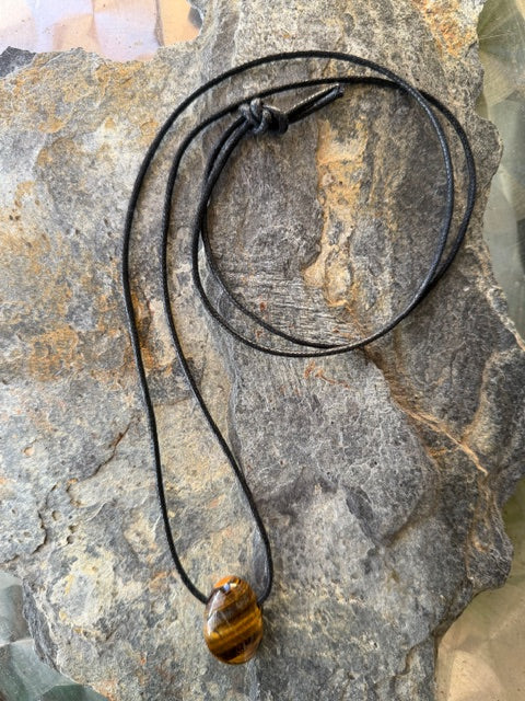 Collier Pendentif Œil de Tigre
