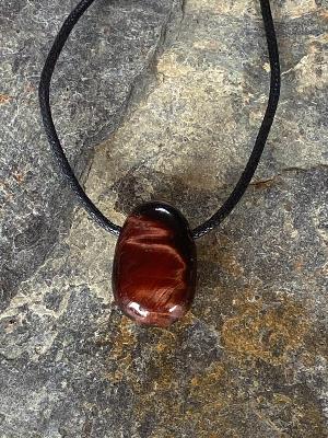 Collier Pendentif œil de Taureau