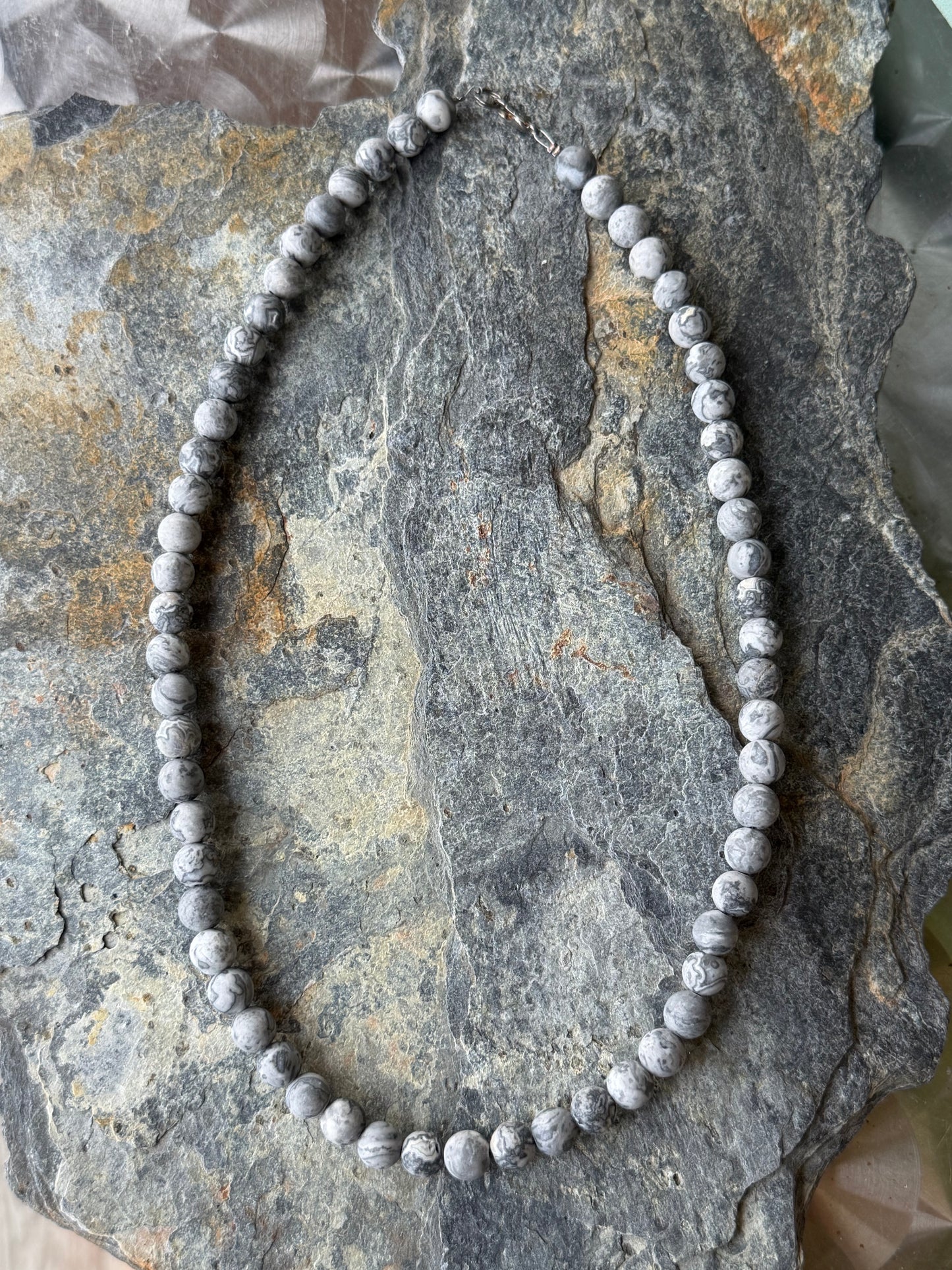 Collier Marbre Gris