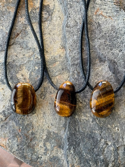 Collier Pendentif Œil de Tigre