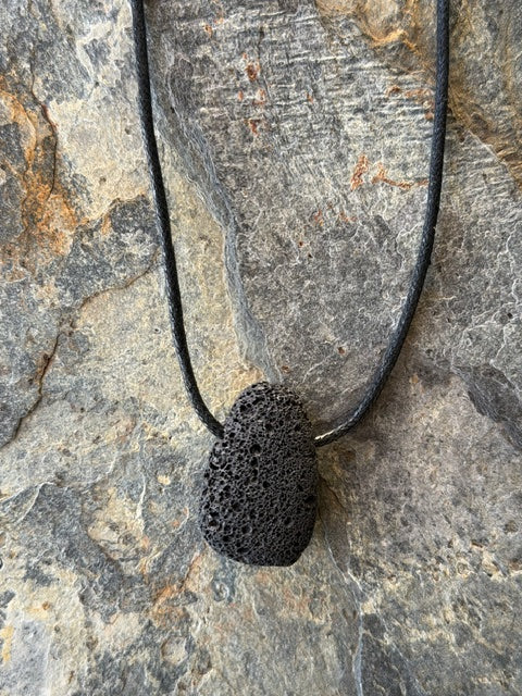 Collier Pendentif Pierre de Lave